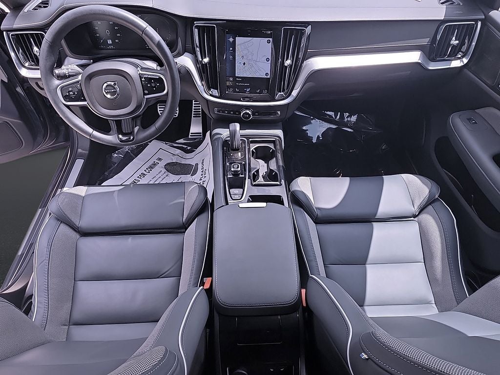 2022 Volvo S60 Recharge Plug-In Hybrid T8 R-Design