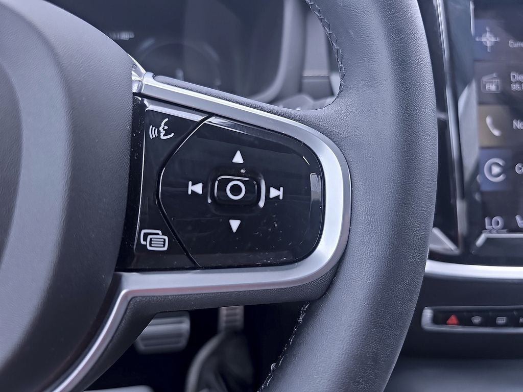 2022 Volvo S60 Recharge Plug-In Hybrid T8 R-Design