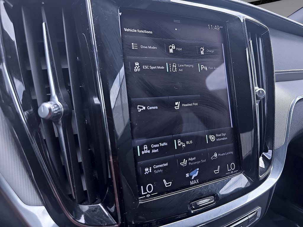 2022 Volvo S60 Recharge Plug-In Hybrid T8 R-Design