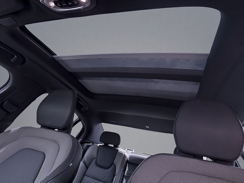 2022 Volvo S60 Recharge Plug-In Hybrid T8 R-Design