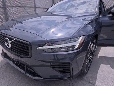 2022 Volvo S60 Recharge Plug-In Hybrid T8 R-Design