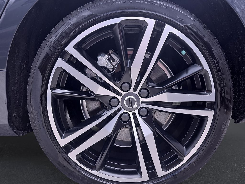 2022 Volvo S60 Recharge Plug-In Hybrid T8 R-Design
