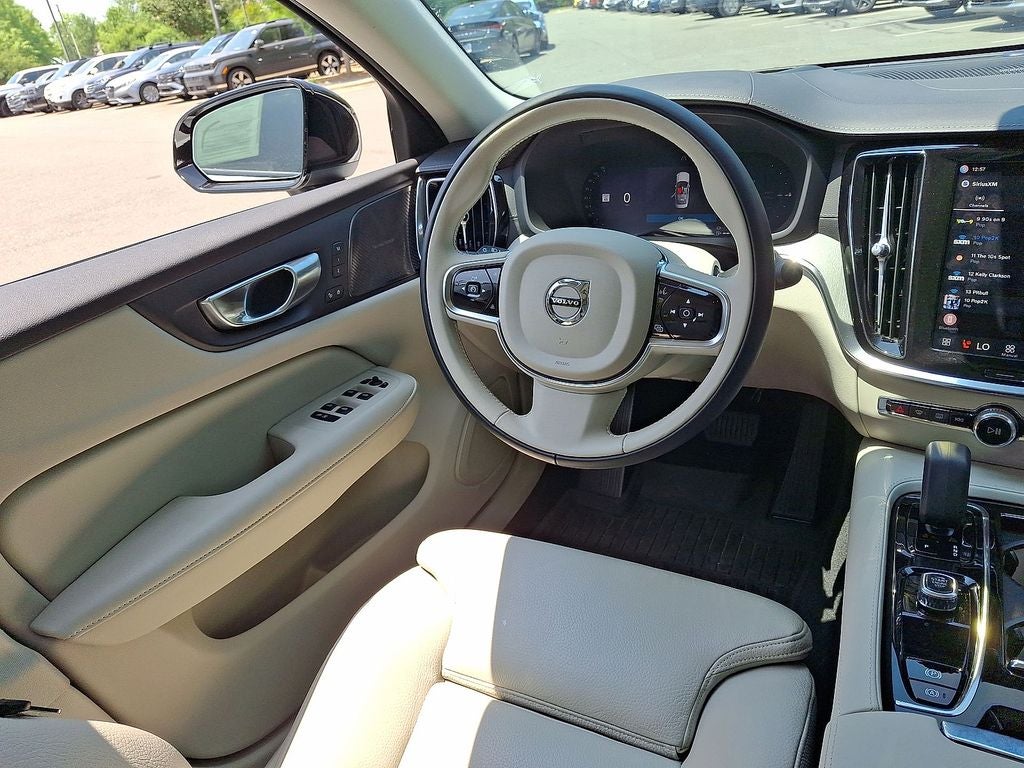 2025 Volvo S60 Plug-In Hybrid T8 Ultra