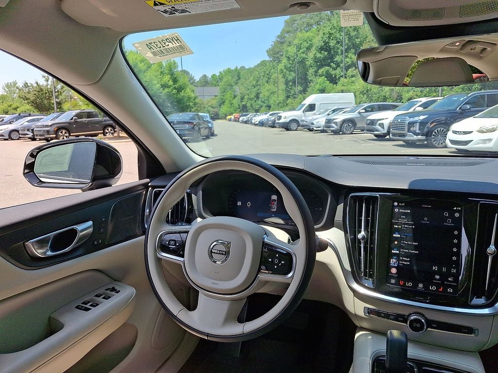 2025 Volvo S60 Plug-In Hybrid T8 Ultra