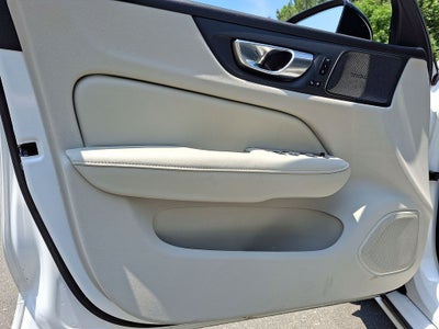 2025 Volvo S60 Plug-In Hybrid T8 Ultra