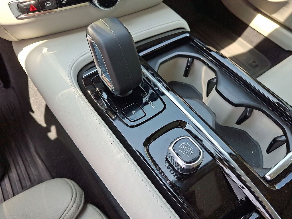 2025 Volvo S60 Plug-In Hybrid T8 Ultra
