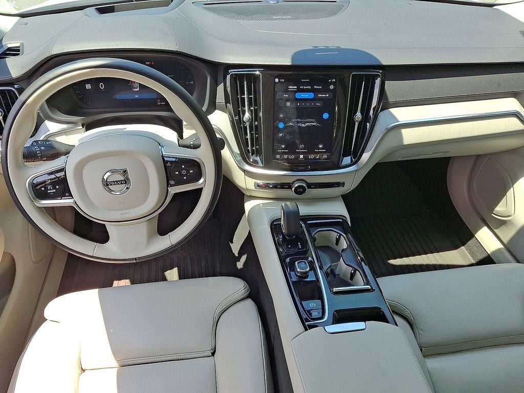 2025 Volvo S60 Plug-In Hybrid T8 Ultra