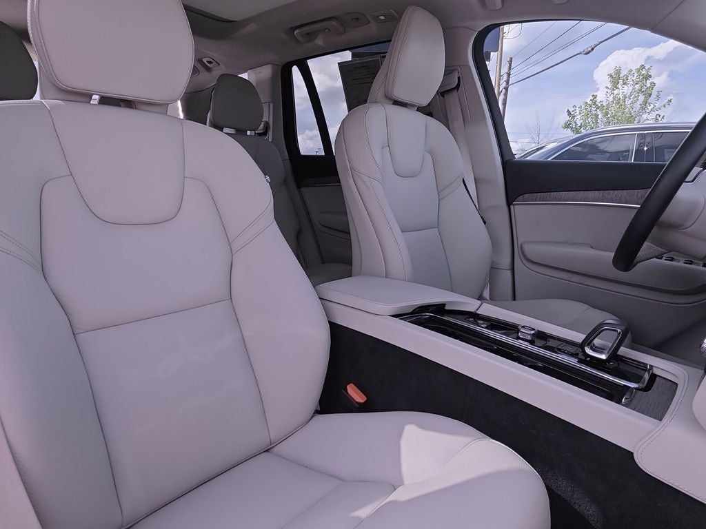 2023 Volvo XC90 B6 Plus 6-Seater