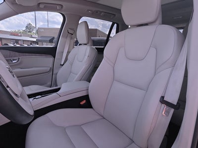 2023 Volvo XC90 B6 Plus 6-Seater