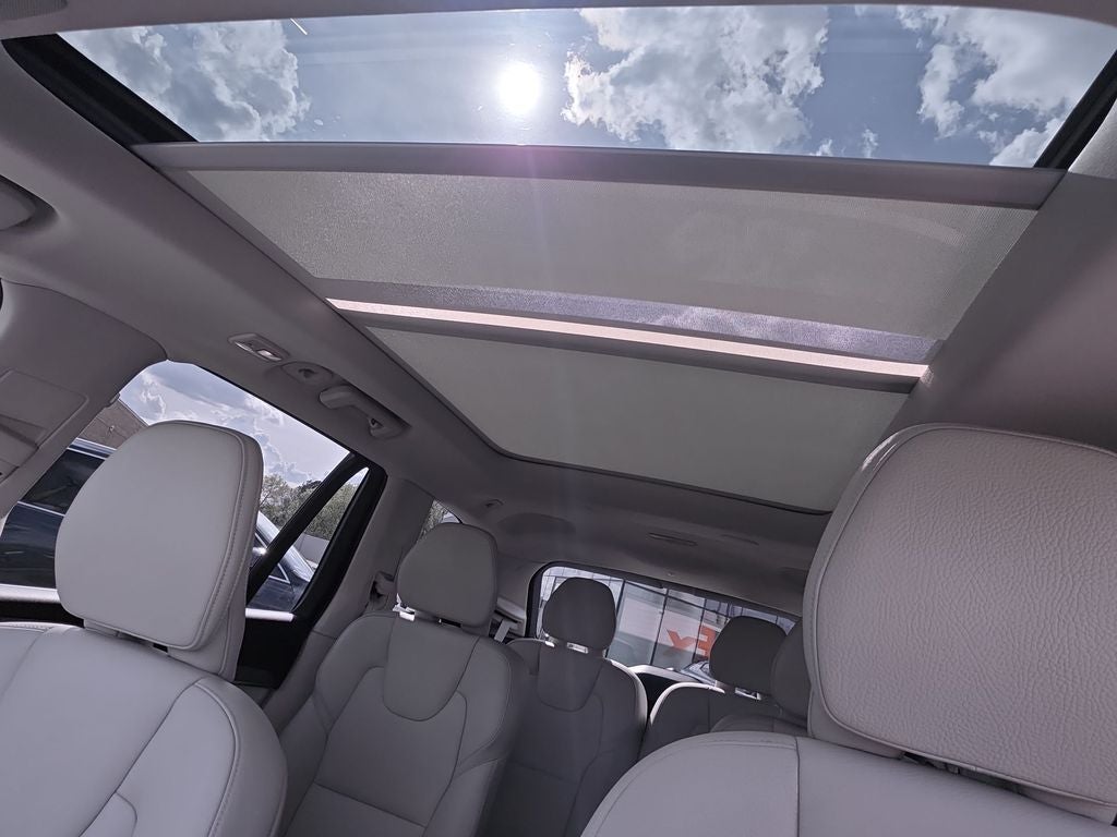 2023 Volvo XC90 B6 Plus 6-Seater