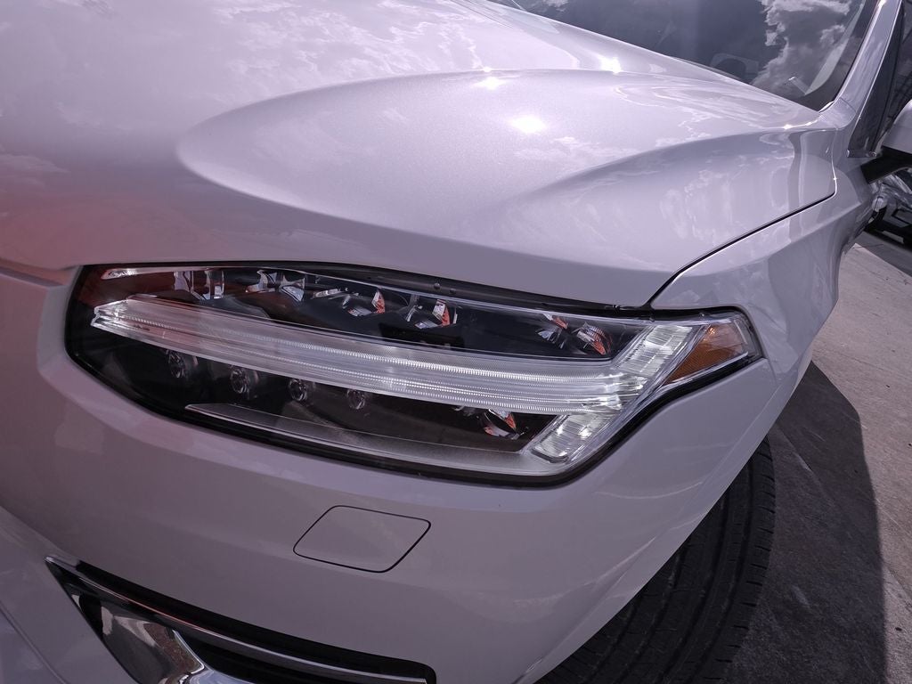 2023 Volvo XC90 B6 Plus 6-Seater