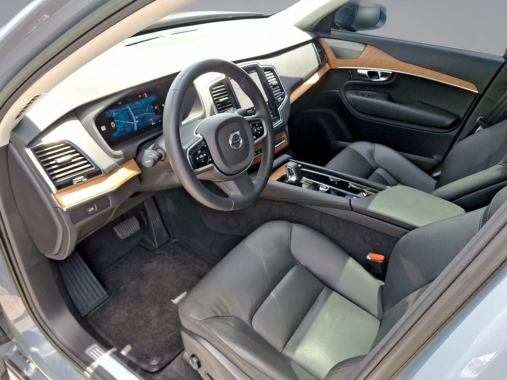 2023 Volvo XC90 B6 Plus 7-Seater