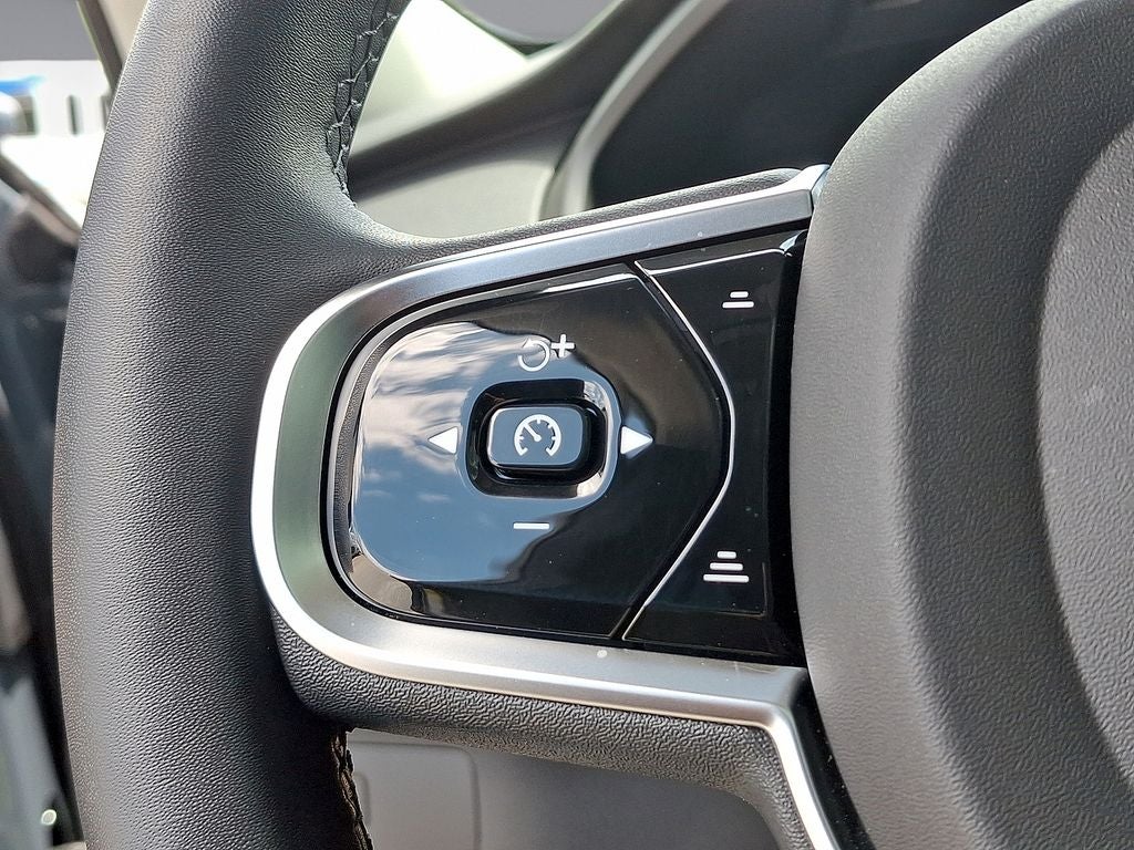 2023 Volvo XC90 B6 Plus 7-Seater