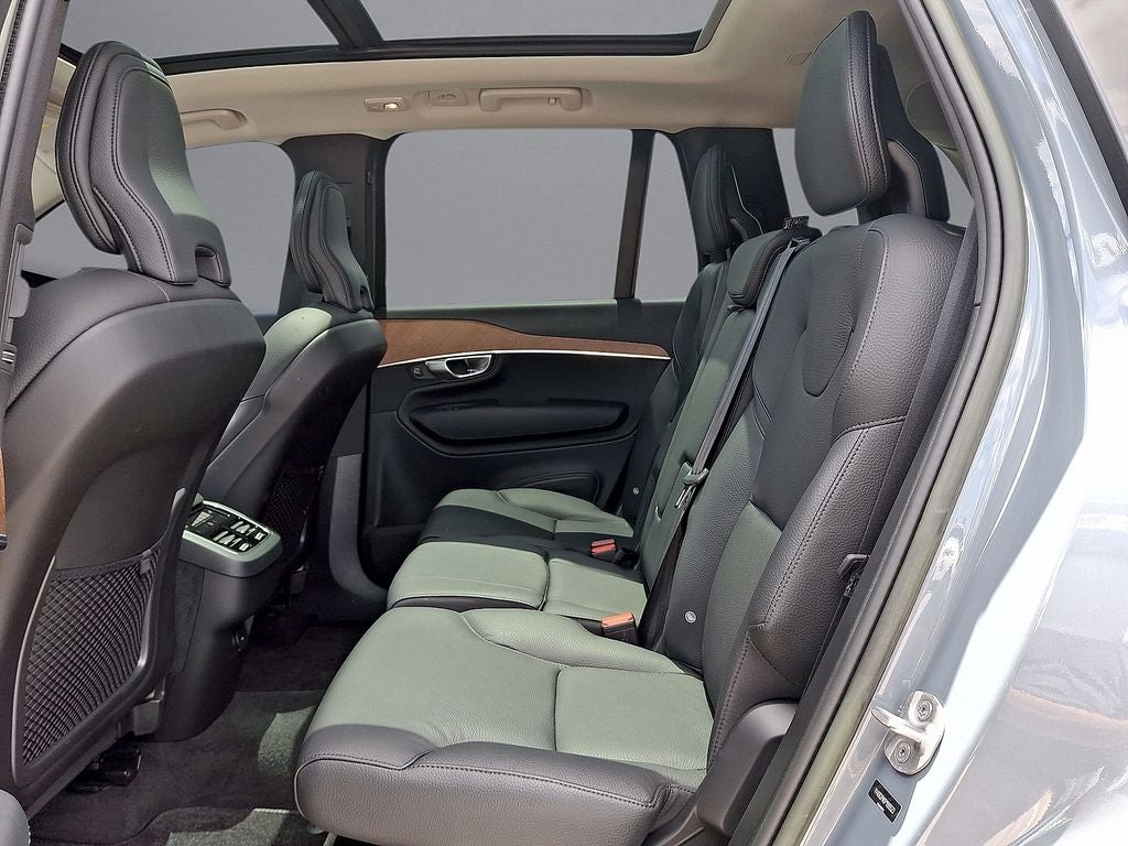 2023 Volvo XC90 B6 Plus 7-Seater