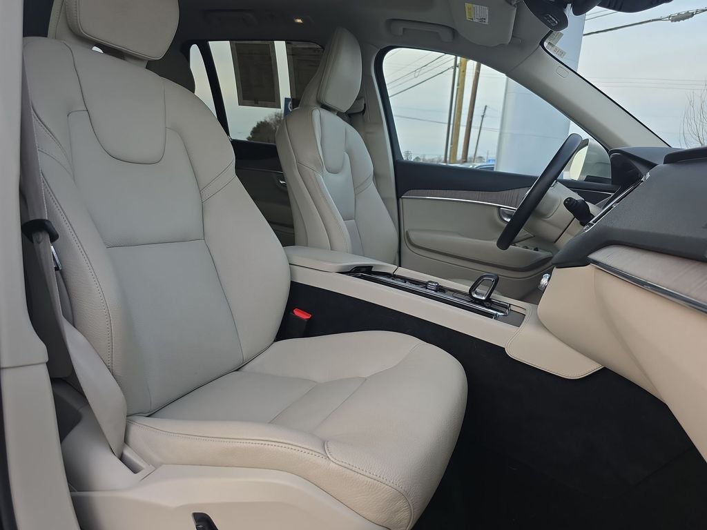 2023 Volvo XC90 B6 Plus 7-Seater