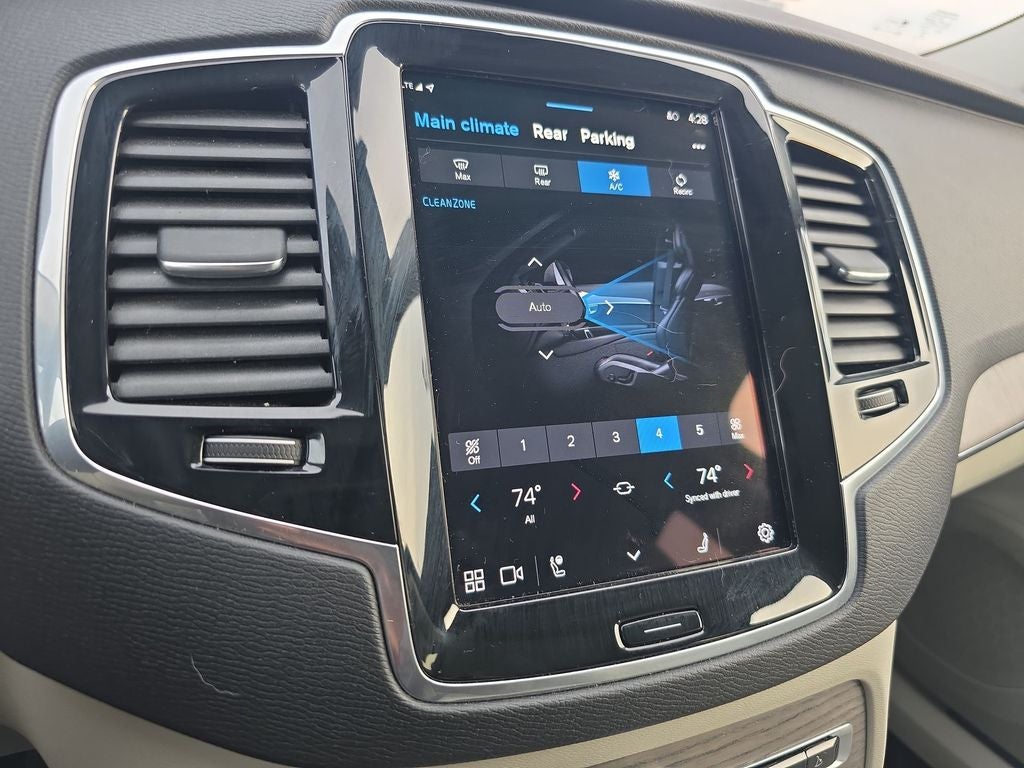 2023 Volvo XC90 B6 Plus 7-Seater