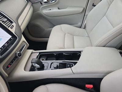 2023 Volvo XC90 B6 Plus 7-Seater