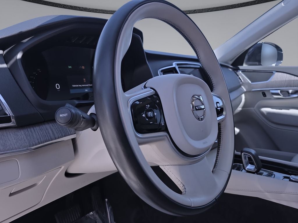 2023 Volvo XC90 B6 Plus 7-Seater