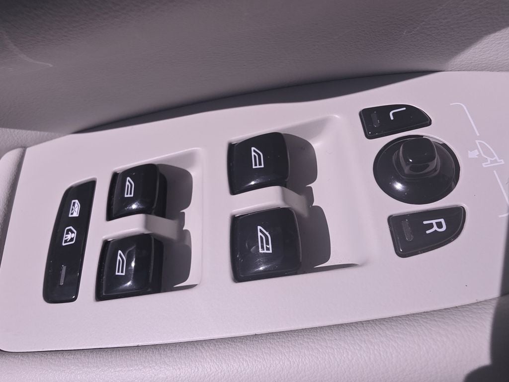 2023 Volvo XC90 B6 Plus 7-Seater