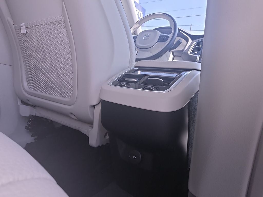 2023 Volvo XC90 B6 Plus 7-Seater