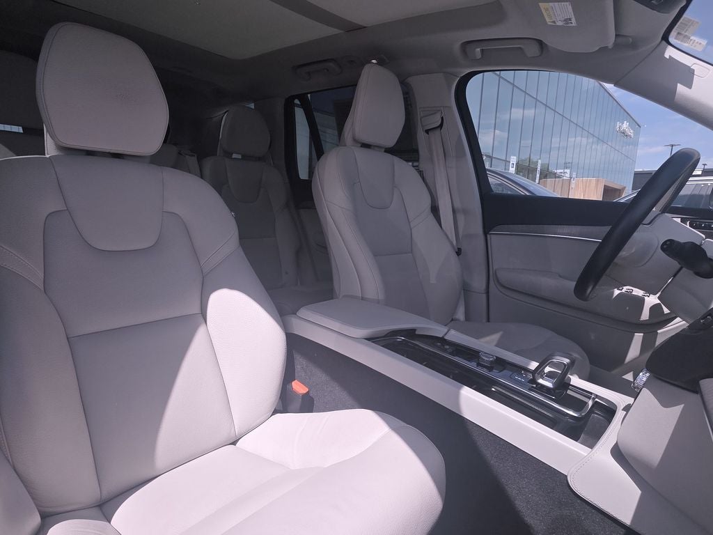 2023 Volvo XC90 B6 Plus 7-Seater