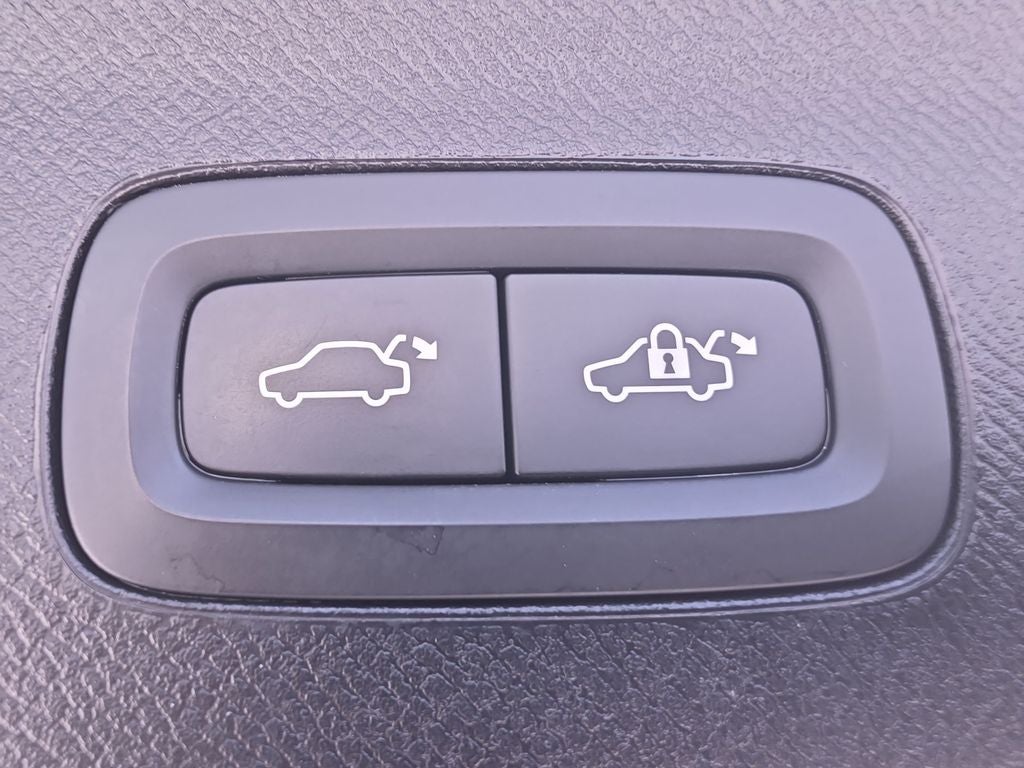 2023 Volvo XC90 B6 Plus 7-Seater
