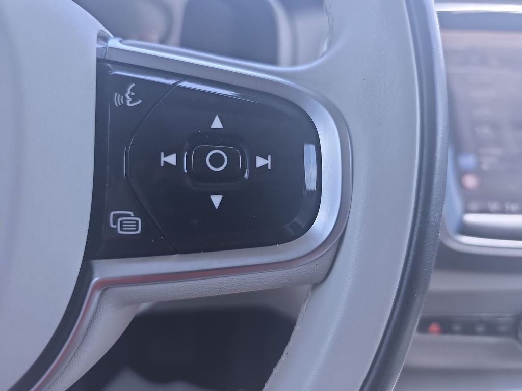 2023 Volvo XC90 B6 Plus 7-Seater