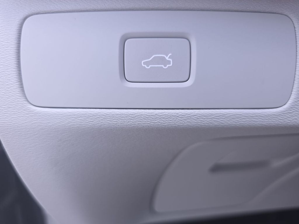 2023 Volvo XC90 B6 Plus 7-Seater