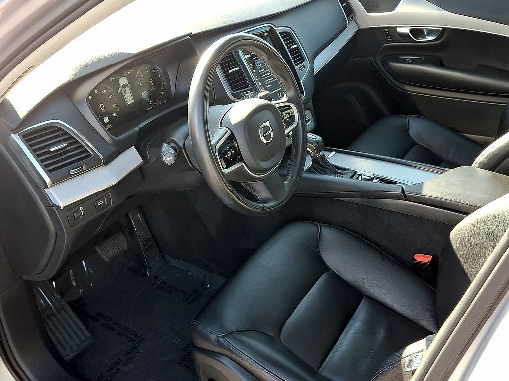 2021 Volvo XC90 T5 Momentum