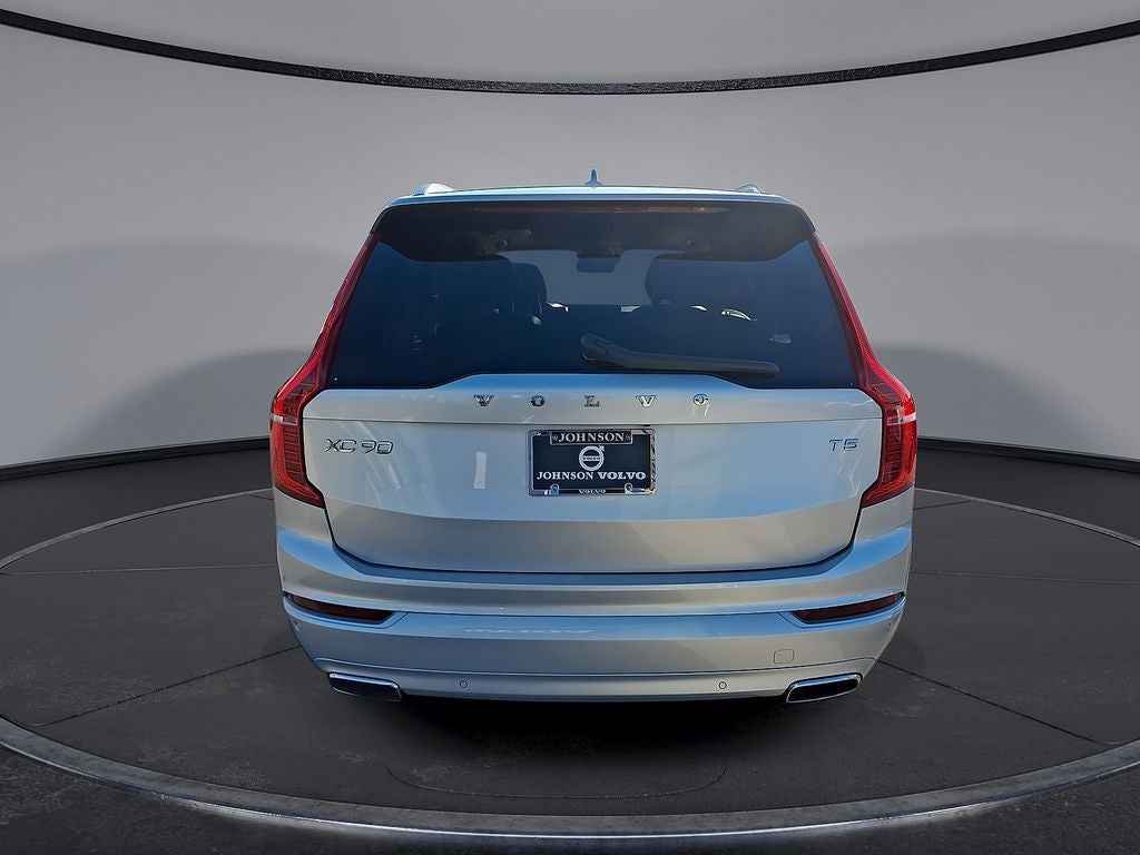 2021 Volvo XC90 T5 Momentum