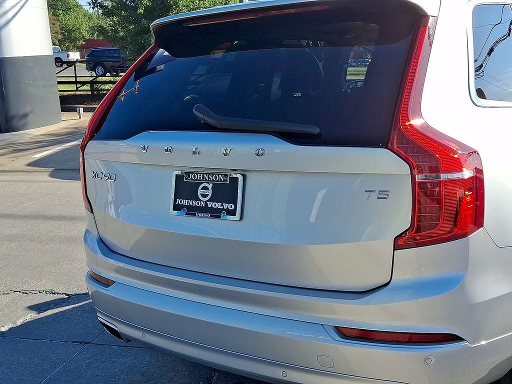 2021 Volvo XC90 T5 Momentum