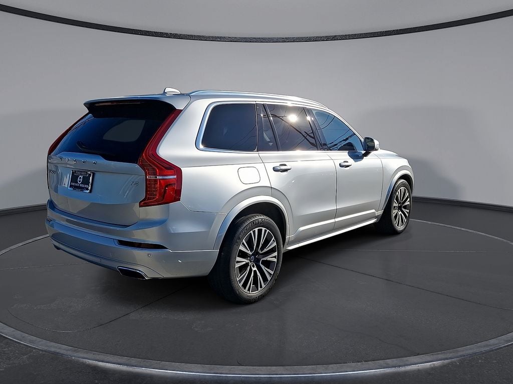 2021 Volvo XC90 T5 Momentum