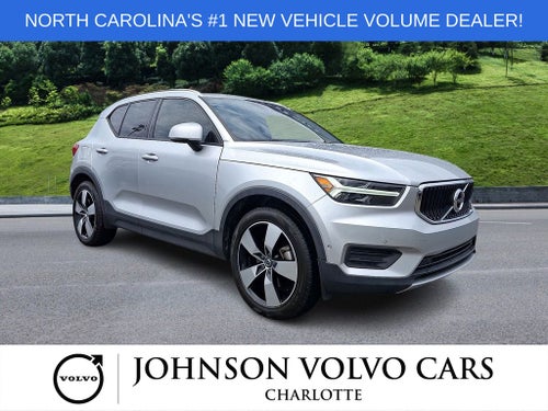 2019 Volvo XC40 Momentum