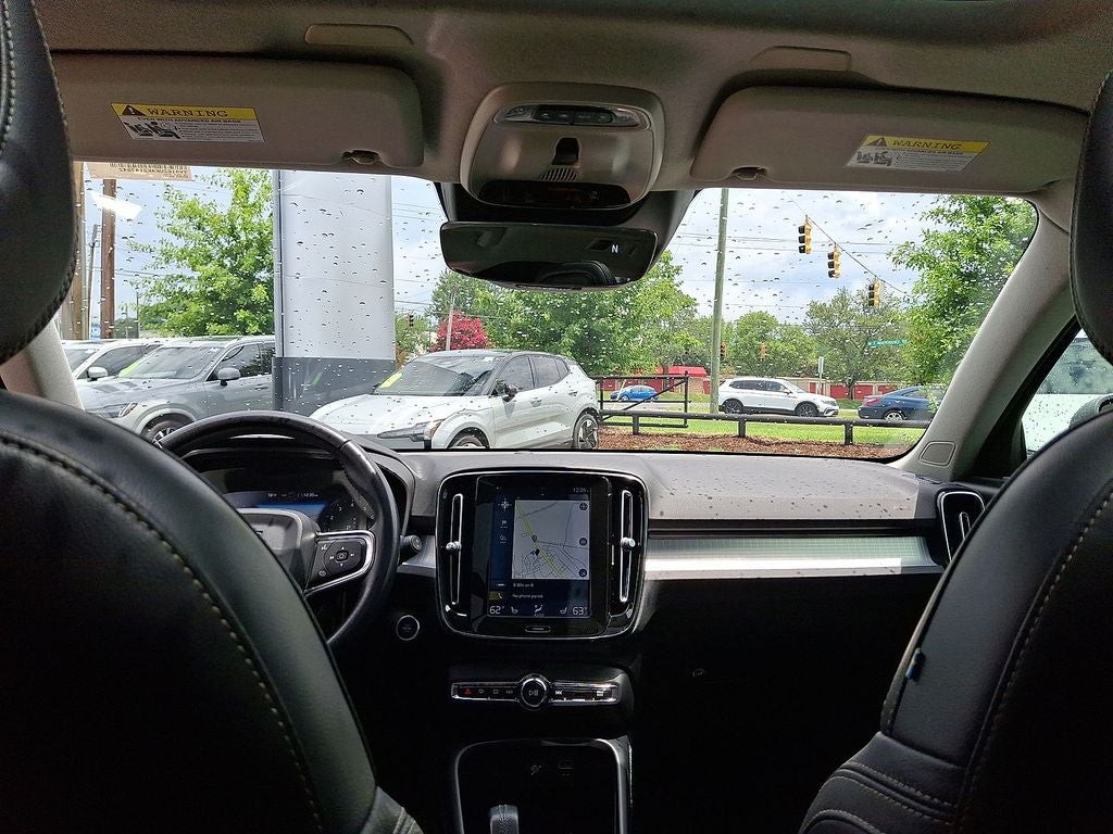 2019 Volvo XC40 Momentum