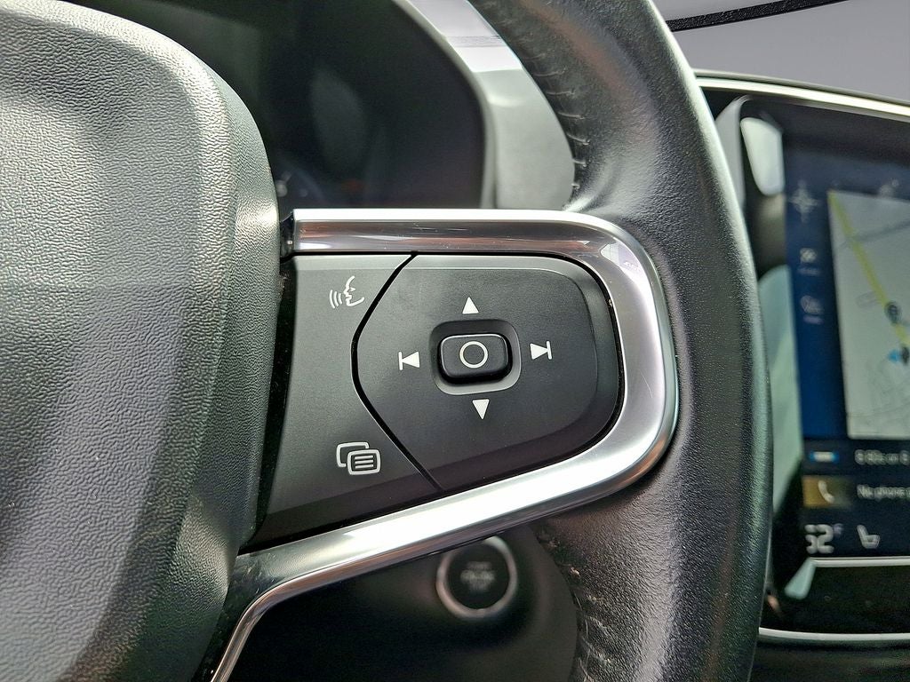 2019 Volvo XC40 Momentum