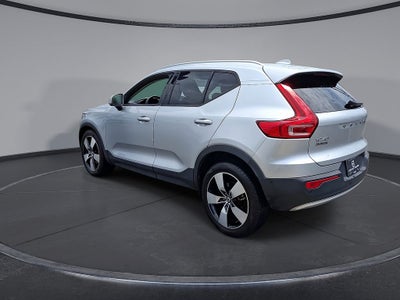 2019 Volvo XC40 Momentum