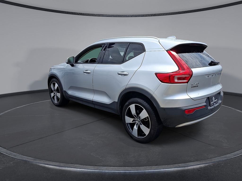 2019 Volvo XC40 Momentum
