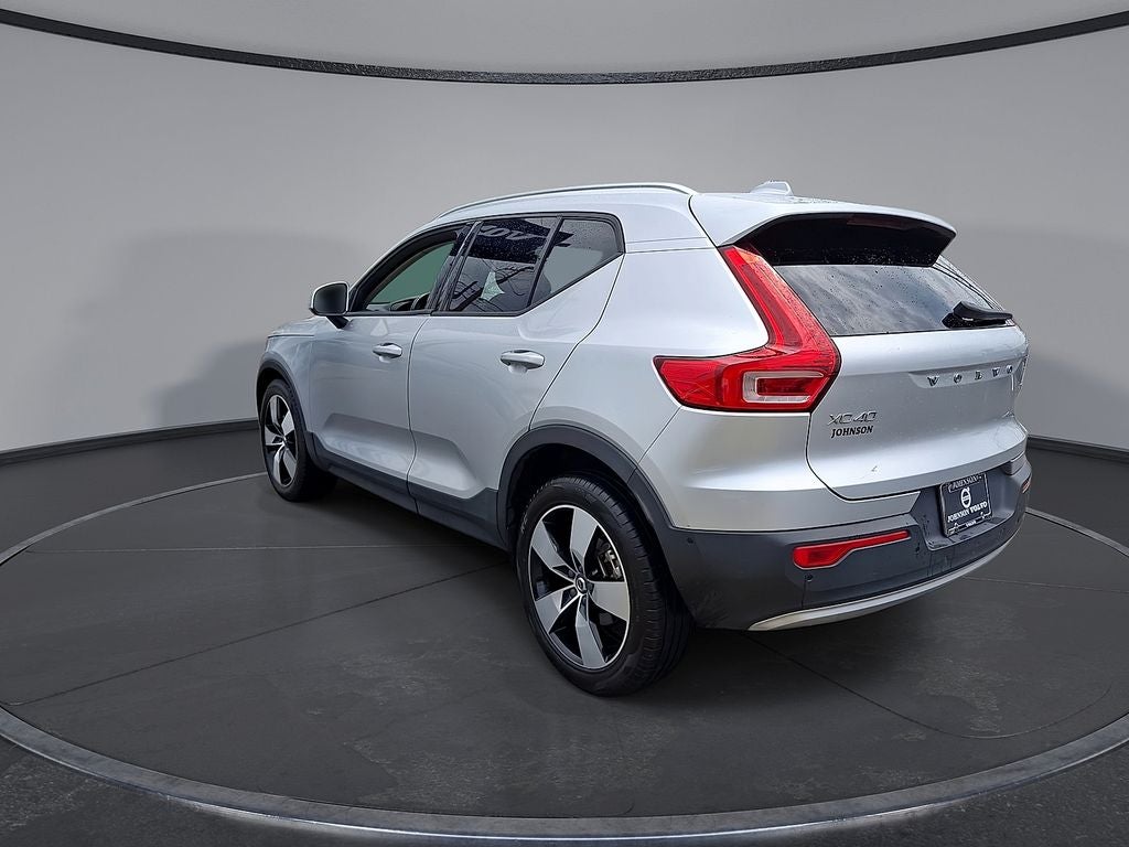 2019 Volvo XC40 Momentum