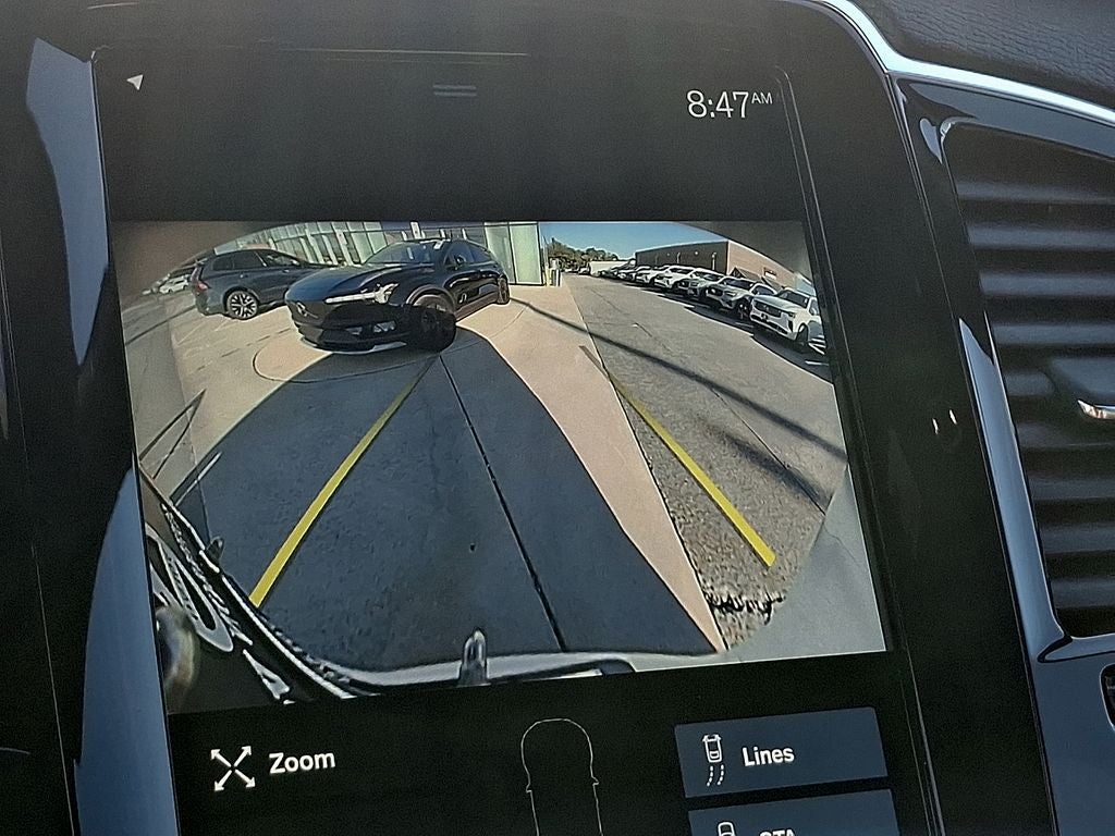 2021 Volvo XC90 T6 Momentum