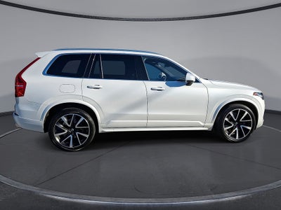 2021 Volvo XC90 T6 Momentum