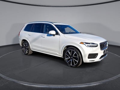 2021 Volvo XC90 T6 Momentum