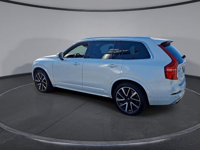 2021 Volvo XC90 T6 Momentum