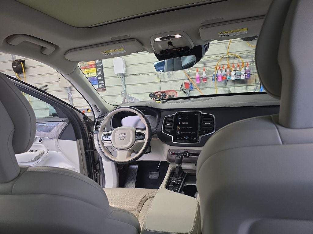 2022 Volvo XC90 T6 Inscription