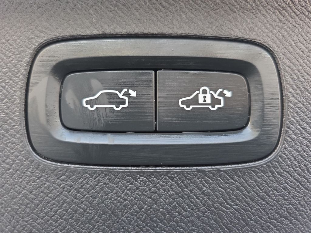 2022 Volvo XC90 T6 Inscription