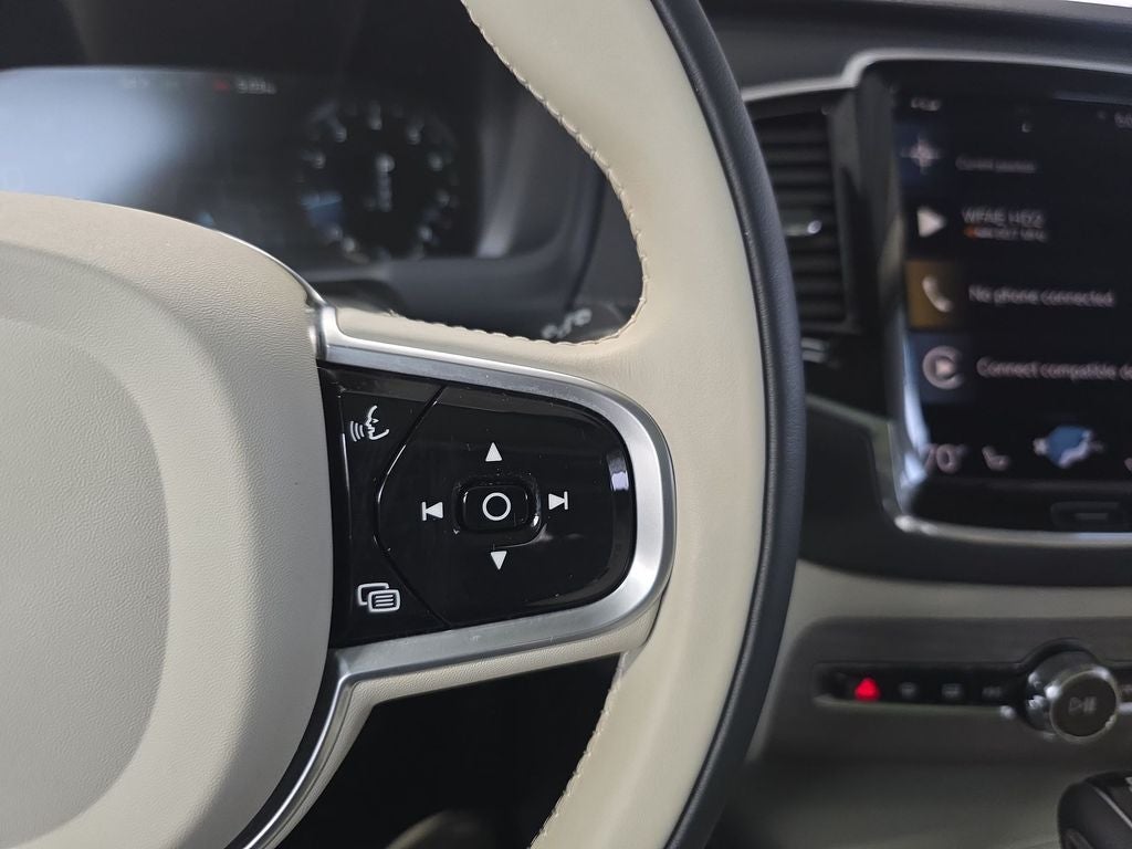 2022 Volvo XC90 T6 Inscription