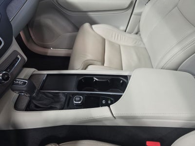 2022 Volvo XC90 T6 Inscription