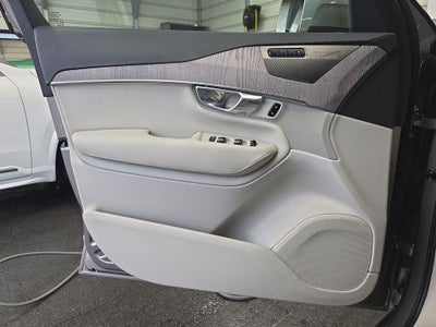 2022 Volvo XC90 T6 Inscription