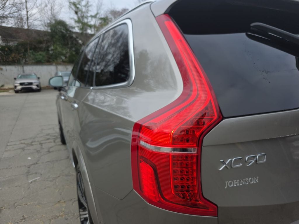 2022 Volvo XC90 T6 Inscription