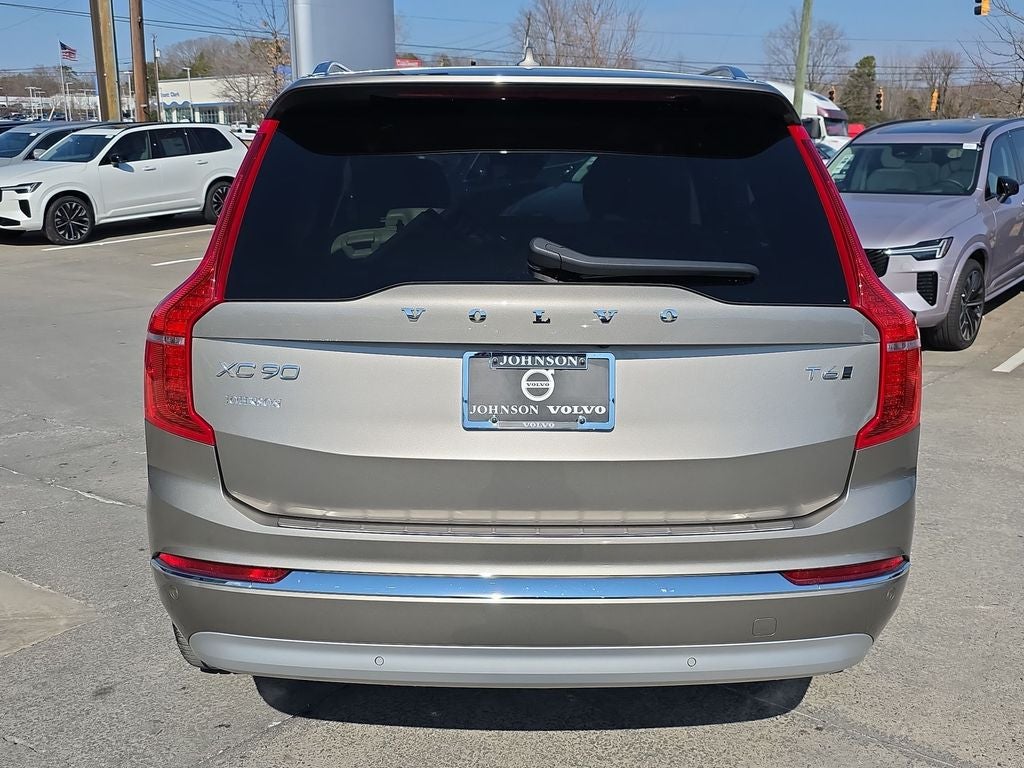 2022 Volvo XC90 T6 Inscription