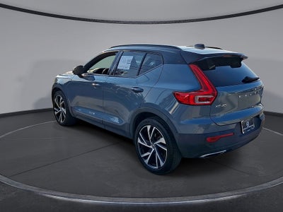 2020 Volvo XC40 R-Design